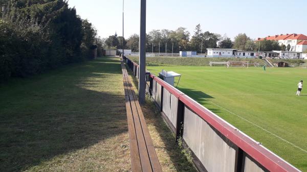 Steinfeldstadion - Theresienfeld