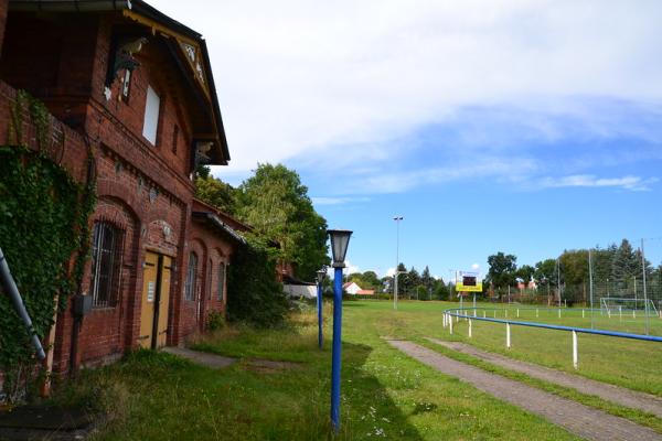 Friedrich-Ludwig-Jahn-Sportplatz - Tangerhütte