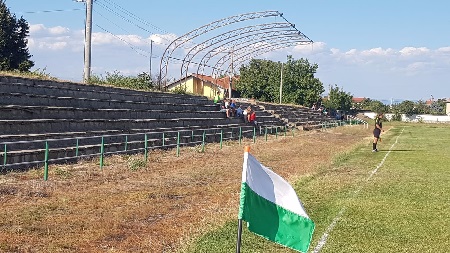 Stadion Voyvodinovo - Voyvodinovo