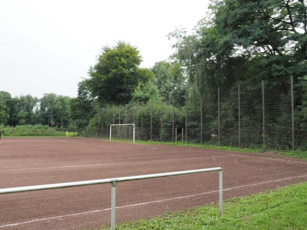 Bezirkssportanlage Gahlensche Straße Platz 2 - Bochum-Hamme