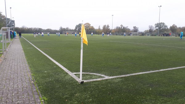 Fritz-Latendorf-Stadion B-Platz - Eutin-Fissau