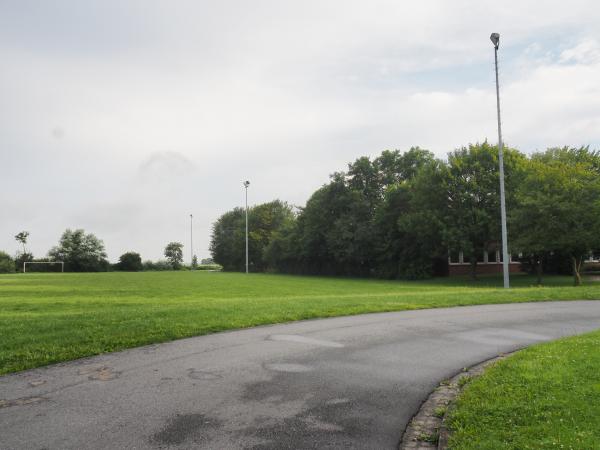 Sportplatz an der Schule - Krummhörn-Jennelt