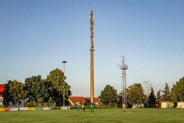 Sportplatz Kirchstraße - Jahnatal-Ostrau