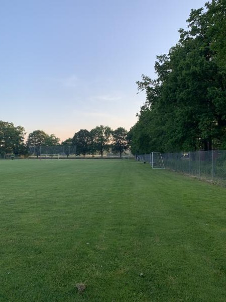 Sportanlage Im Wiesengrund B-Platz - Wolfsburg-Kästorf