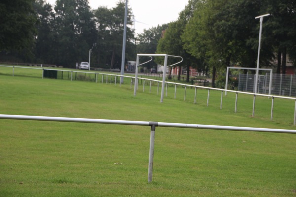 Sportanlage Schwarzer Weg - Wöhrden