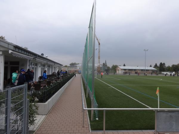 Gerhard-Oswald-Stadion Nebenplatz - Gimbsheim
