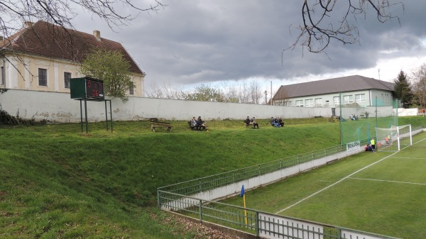 Futbalový štadión Častkovce - Častkovce