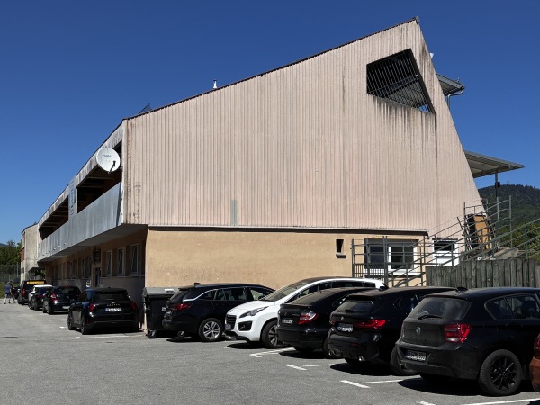Donau-Wald-Stadion im Berthold-Heckscher-Sportzentrum - Deggendorf