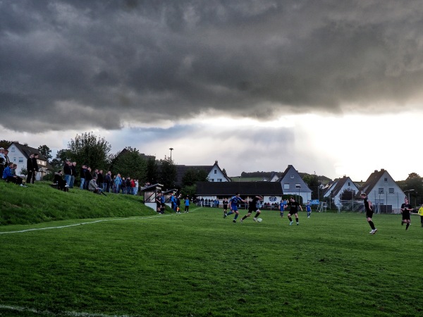 Sportplatz Caller Straße - Meschede-Wallen