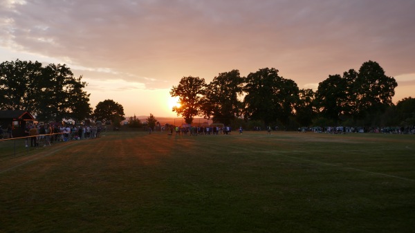 Waldsportplatz - Borken/Hessen-Dillich