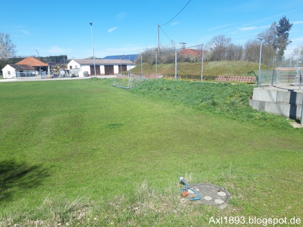 Sportanlage Kiesgrubenweg Platz 2 - Holzheim bei Neu-Ulm