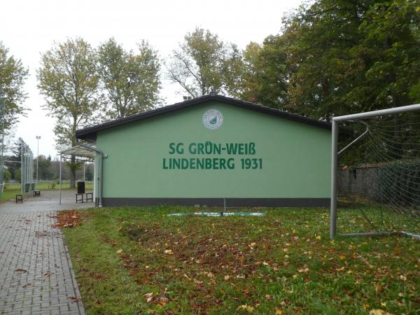 Kastanienstadion - Tauche-Lindenberg