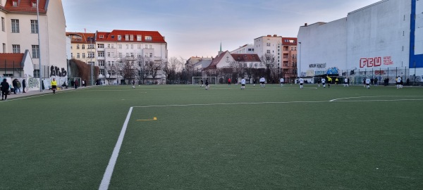 Tesch-Sportplatz - Berlin-Prenzlauer Berg