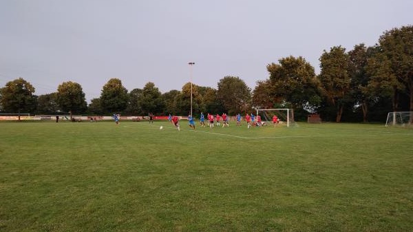 Gemeindesportanlage Lindhorst B-Platz - Lindhorst