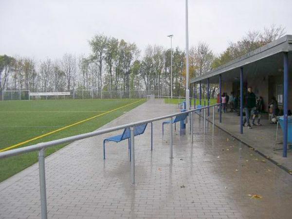 Sportplatz am Bahndamm - Paderborn-Benhausen