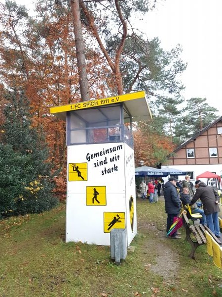 Waldstadion im Sportpark Spicher Höhen - Troisdorf-Spich