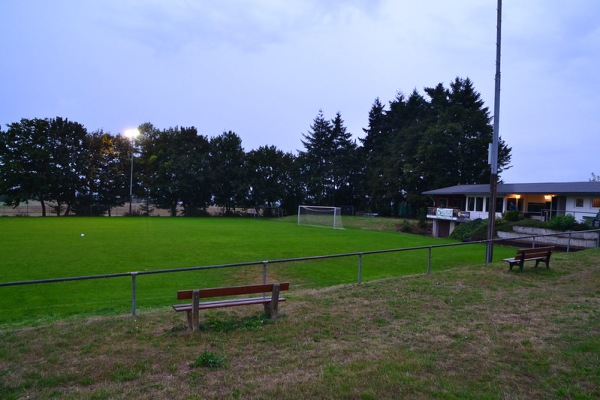 Sportplatz Am Rast - Neuwied-Rodenbach