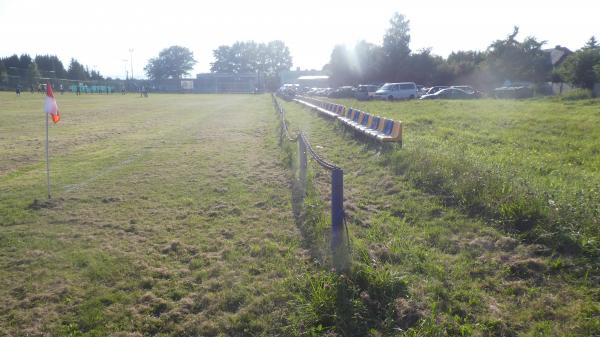 Stadion w Mirostowice Dolne - Mirostowice Dolne