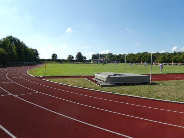 Sportplatz am Ortsrand - Harsum-Borsum