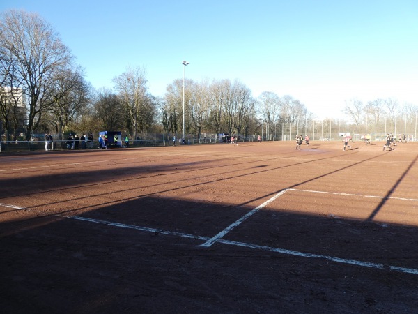 Sportplatz Subbelrather Straße - Köln-Ehrenfeld