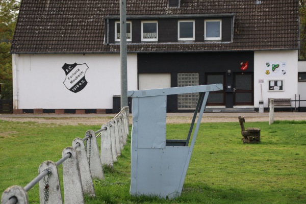 Sportplatz auf dem Weißenberg - Kreuzau-Untermaubach