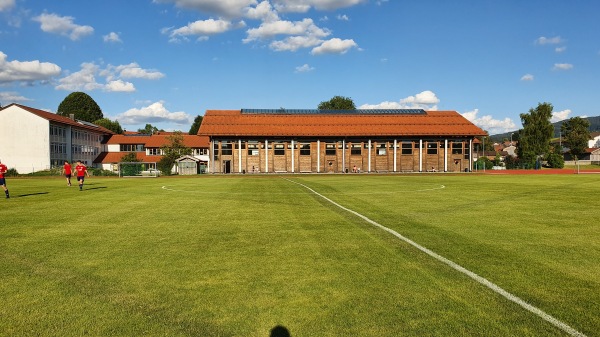 Sportplatz an der Volksschule - Reichersbeuern