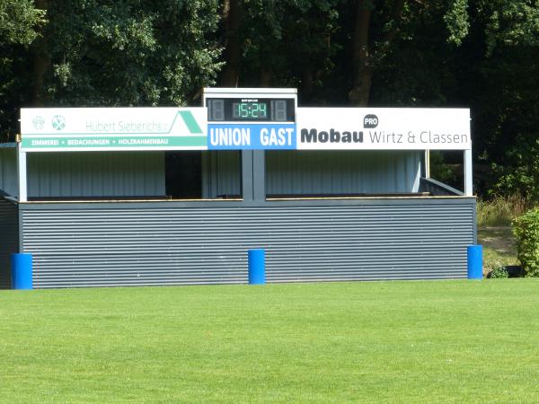 Sportplatz Im Kuhlert - Heinsberg-Schafhausen