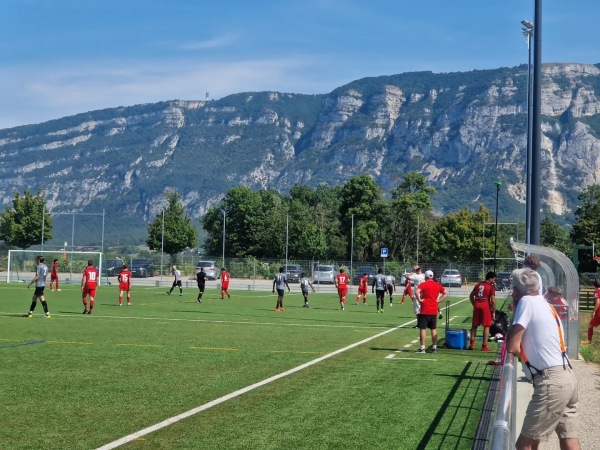 Stade Alfred Comoli terrain B - La Croix-de-Rozon