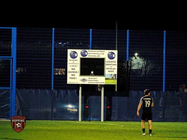 MEGA Stadion im Sportzentrum Am Kielsgraben - Monheim/Rhein-Baumberg
