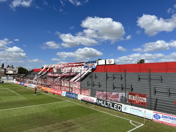 Estadio Pablo Comelli - Remedios de Escalada, BA