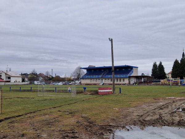 Obecný futbalový štadión Drahovce - Drahovce