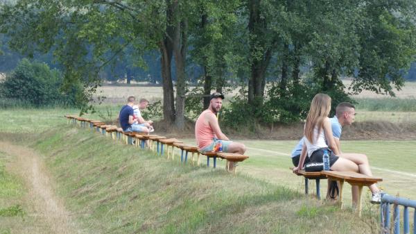 Boisko w Grabice - Grabice