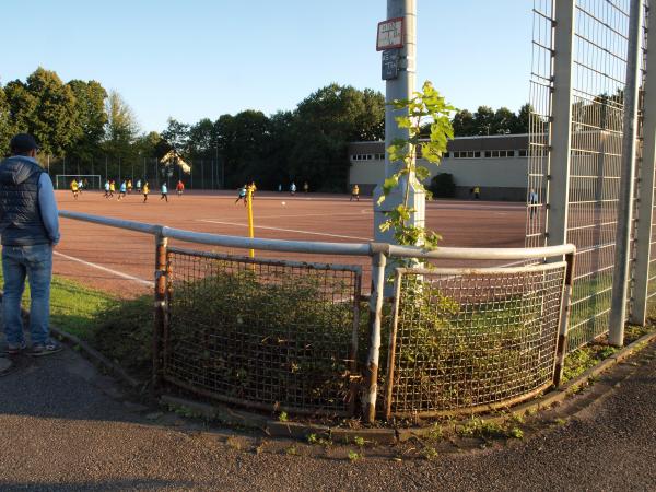 Bezirkssportanlage Am Krausen Bäumchen Platz 3 - Essen/Ruhr-Bergerhausen