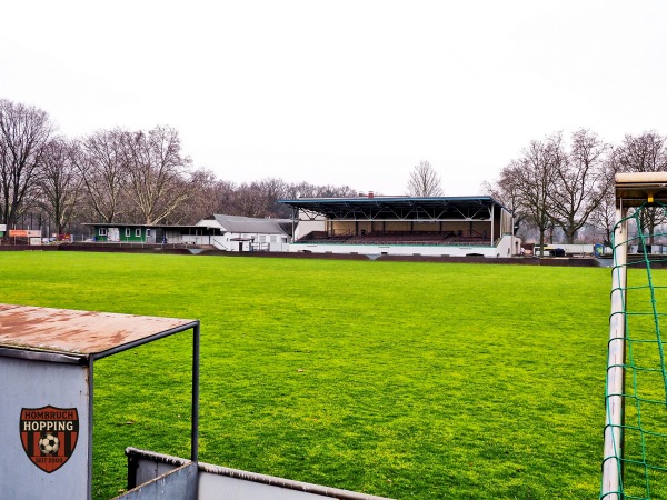 Autoteile Petras Arena Warbruckstraße - Duisburg-Marxloh