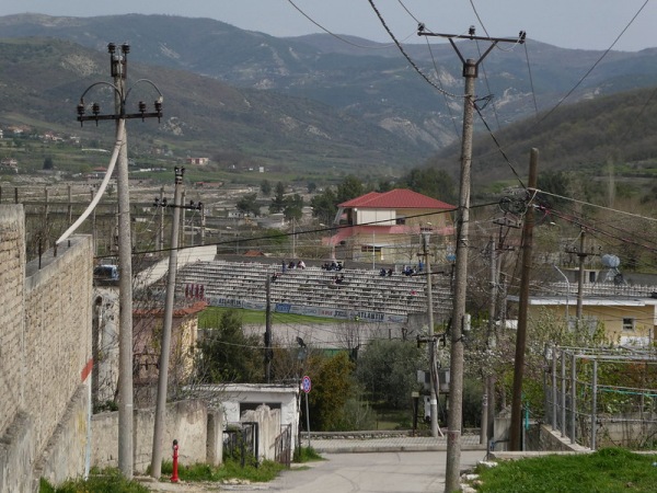 Stadiumi Adush Muça - Ballshi