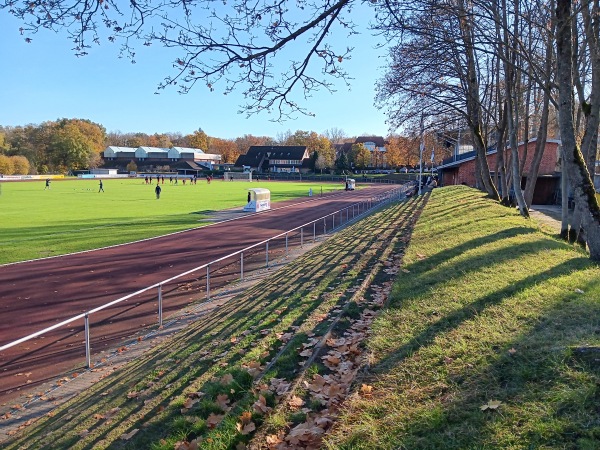 Sportpark Uelzener Straße - Lüneburg-Rotes Feld