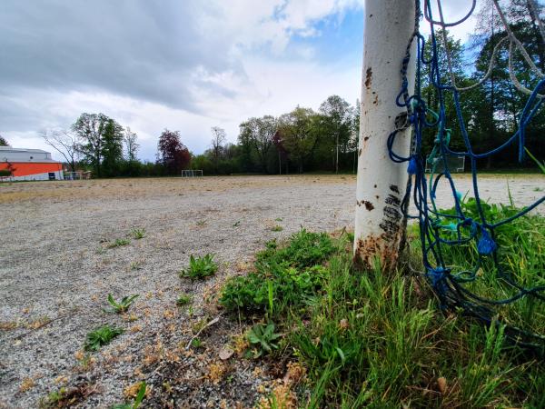 Sportplatz an der Grundschule - Lohmen/Sachsen