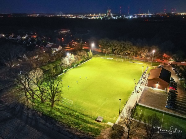 Aue-Stadion - Salzgitter-Üfingen