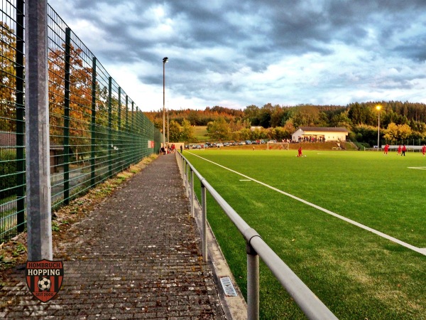 Sportplatz Am Kapellchen - Olpe-Oberveischede