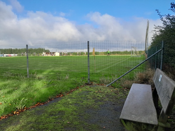 Sportplatz auf der Höhe Terrain 3 - Büllingen-Krinkelt