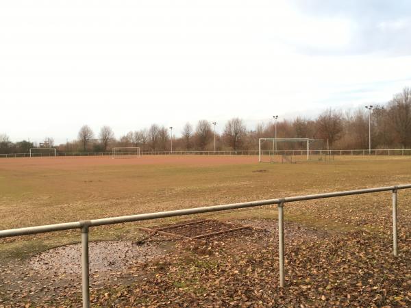 NG Perfumes Stadion Nebenplatz - Geilenkirchen-Teveren