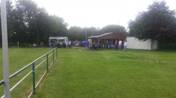 Sportanlage an der alten Schule - Osterby bei Eckernförde