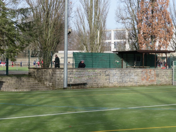 Volksparkstadion Nebenplatz 3 - Berlin-Mariendorf