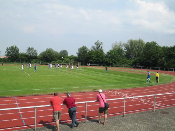 Stadion im Sportzentrum Hofheim - Lampertheim-Hofheim
