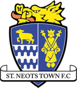Wappen St. Neots Town FC diverse