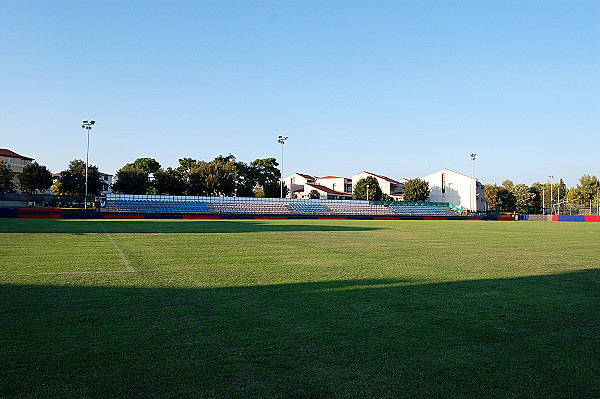 Stadion Lako - Novigrad