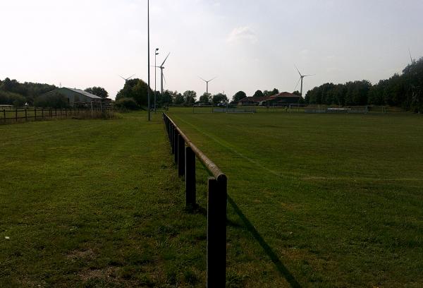 Sportanlage Weißer Moorweg B-Platz - Hassendorf