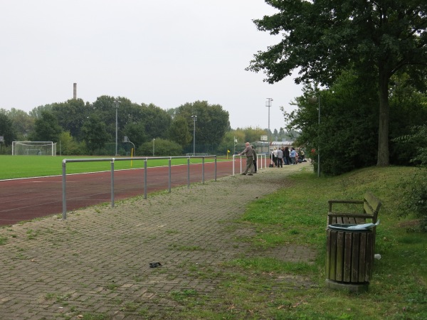 Stadion Wartenberg - Berlin-Wartenberg