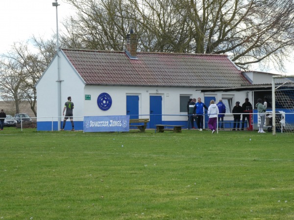 Sportplatz Groß Behnitz - Nauen-Groß Behnitz