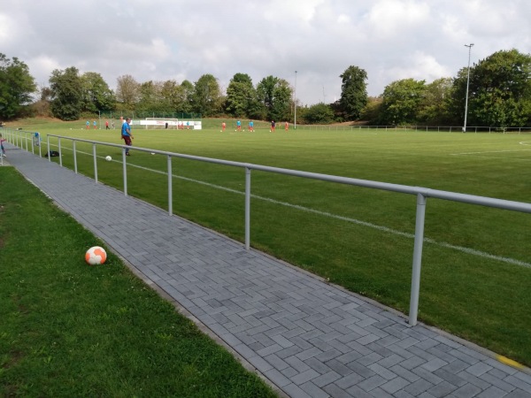 Stadion am Hundsbüchel - Titz-Rödingen